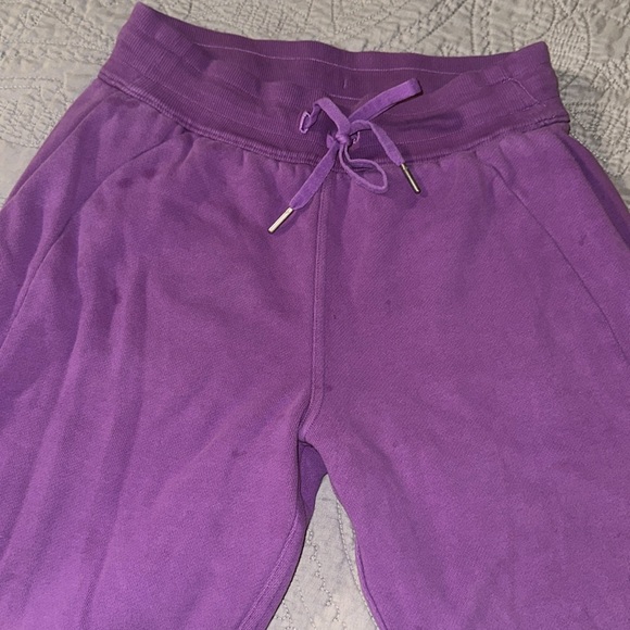 Lululemon joggers, Size 4 - Picture 7 of 7